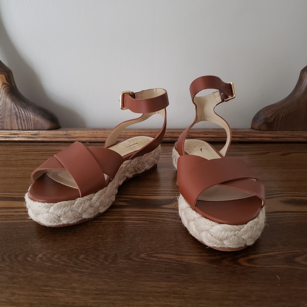 Vince Camuto Women's Kathalia Platform Sandal Cognac 5.5M/36